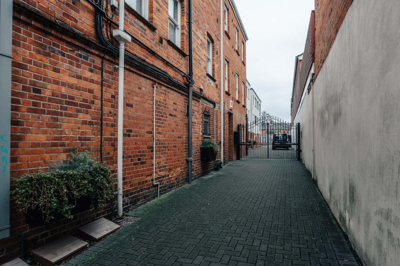 Central Modern Flat For 4-6 & Dedicated Parking Henley-on-Thames Extérieur photo